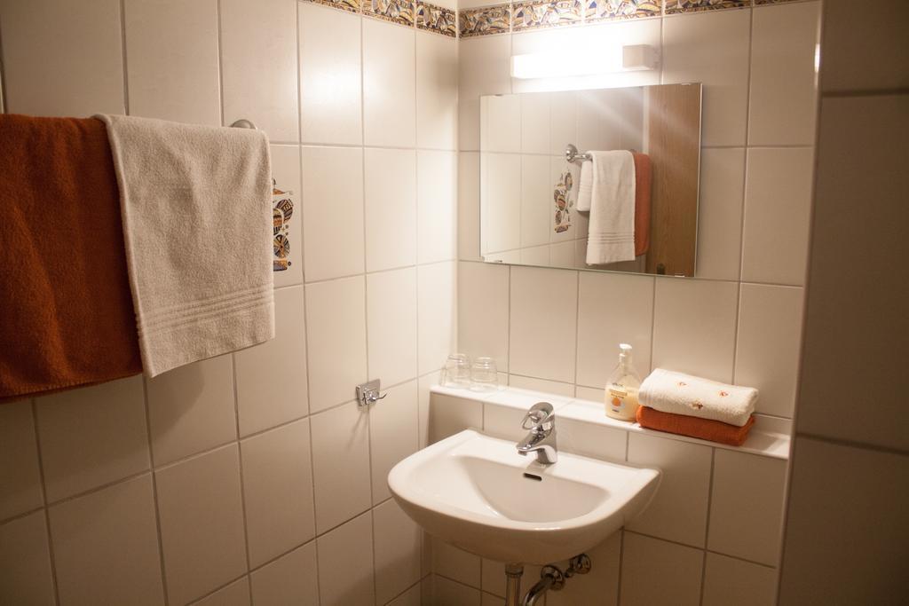 Landgasthof Zur Quelle Seeshaupt Buitenkant foto