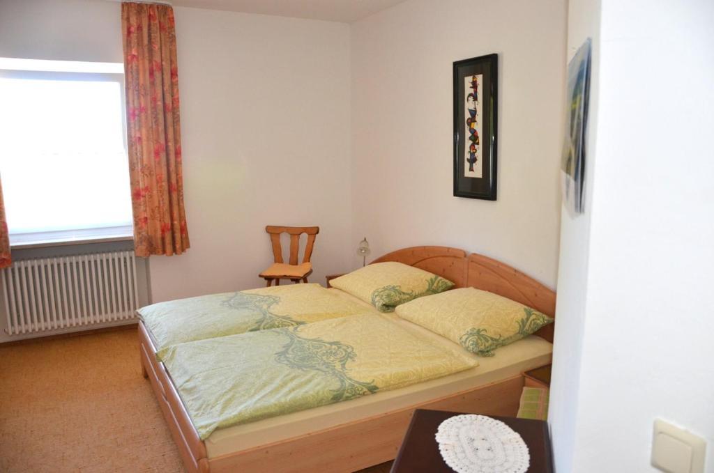 Landgasthof Zur Quelle Seeshaupt Kamer foto