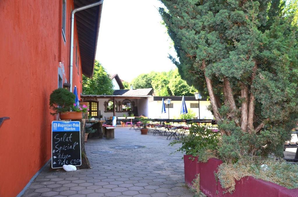 Landgasthof Zur Quelle Seeshaupt Buitenkant foto